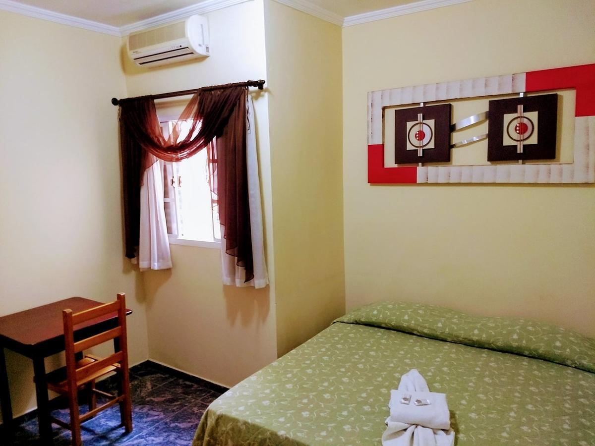 Hotel Telles Hortolandia Luaran gambar